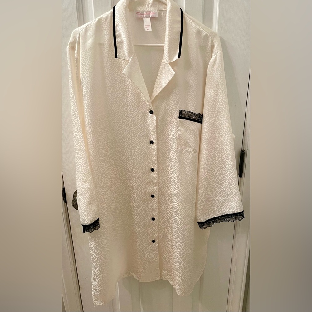 😍Oscar de la Renta Nightgown ✨️incredibly rare✨️ size XL - Picture 2 of 7
